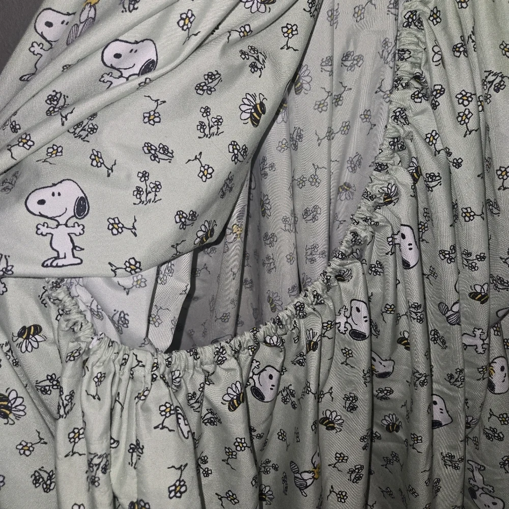 Berkshire Peanuts Mini Snoopy & Woodstock New Flower & Bee Sage